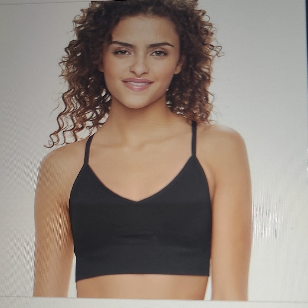 SO Juniors Black Seamless Vneck Sports Bra